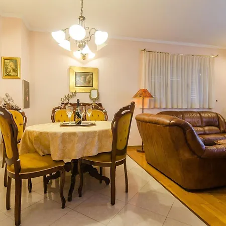 Lägenhet Paco - Three-bedroom With Balcony And Sea View Dubrovnik