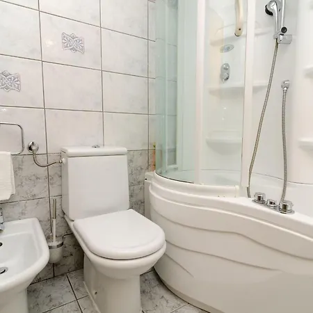 アパート Paco - Three-bedroom With Balcony And Sea View
