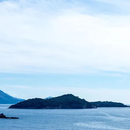 Paco - Three-bedroom With Balcony And Sea View Daire *