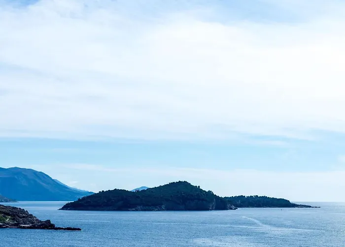 Paco - Three-bedroom With Balcony And Sea View Διαμέρισμα *