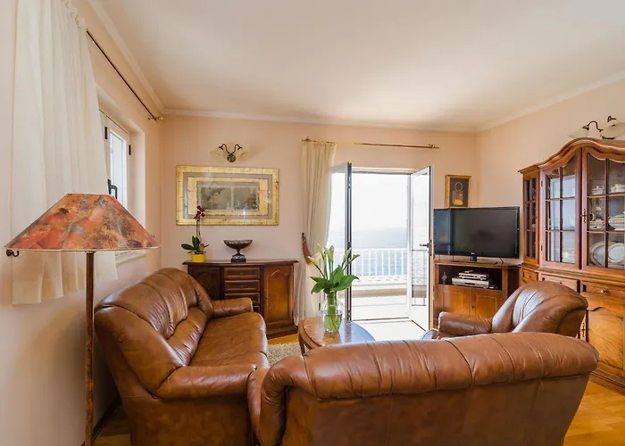 Paco - Three-bedroom With Balcony And Sea View 杜布罗夫尼克