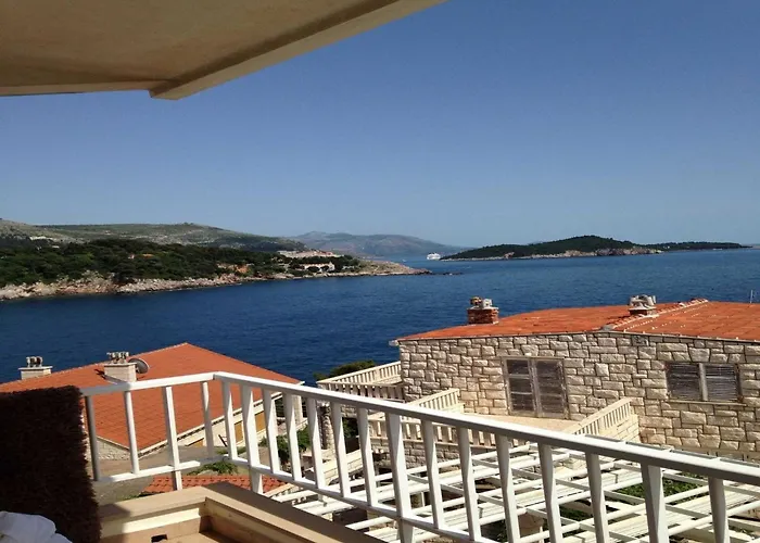 Paco - Three-bedroom With Balcony And Sea View Διαμέρισμα *